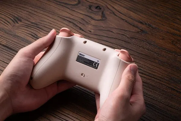 Bežični gamepad 8BitDo Ultimate 2C Windows/Android/TriMode/Hall Effect/Vibracija/typeC/Peach Edition Slika 2